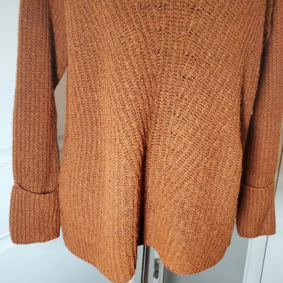 NWT Plus Size Nine West V-Neck Stitch Front Tunic Sweater - Picture 8 of 13